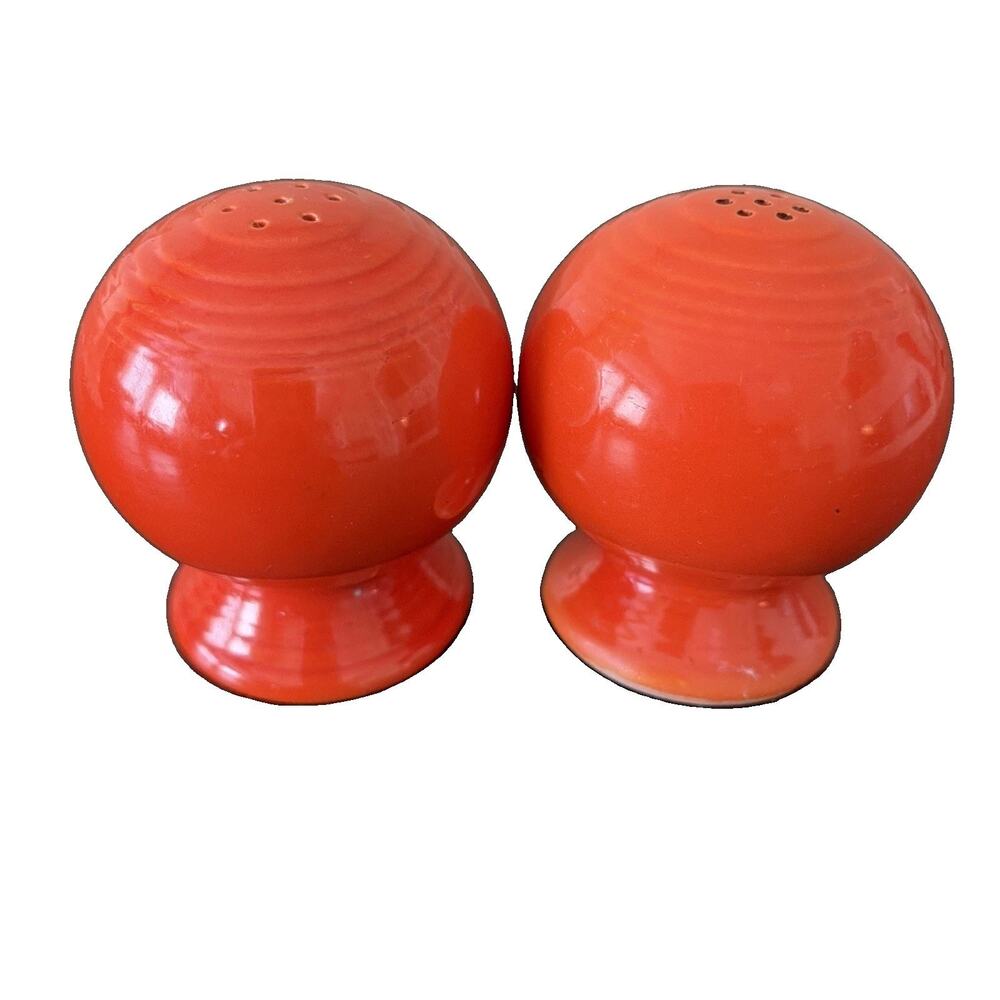 Vintage Fiesta Fiestaware Red Orange Radioactive Red Salt & Pepper Shaker